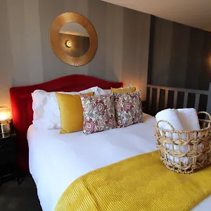4* מלון Alexandra